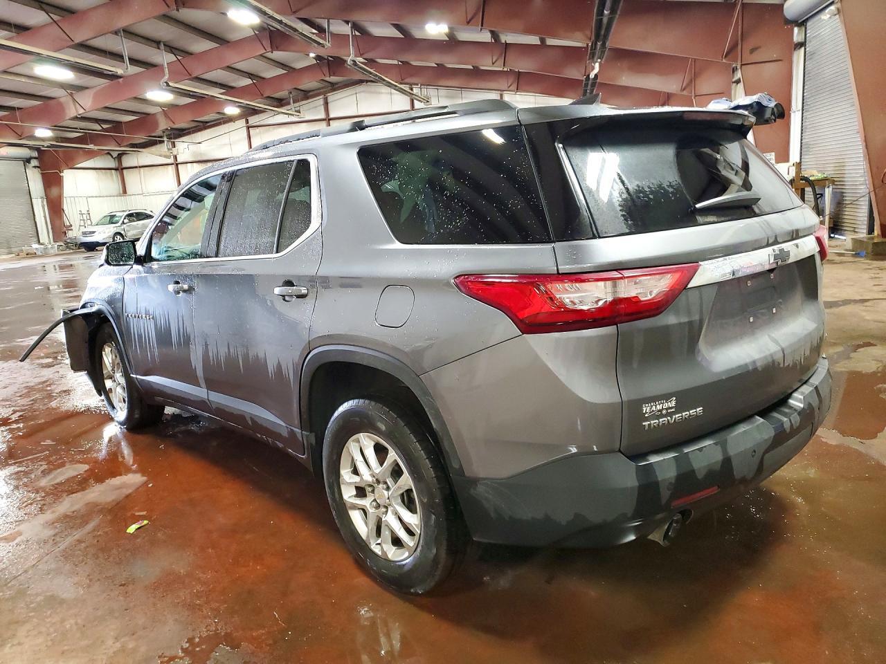 2020 Chevrolet Traverse Lt - Фото 2