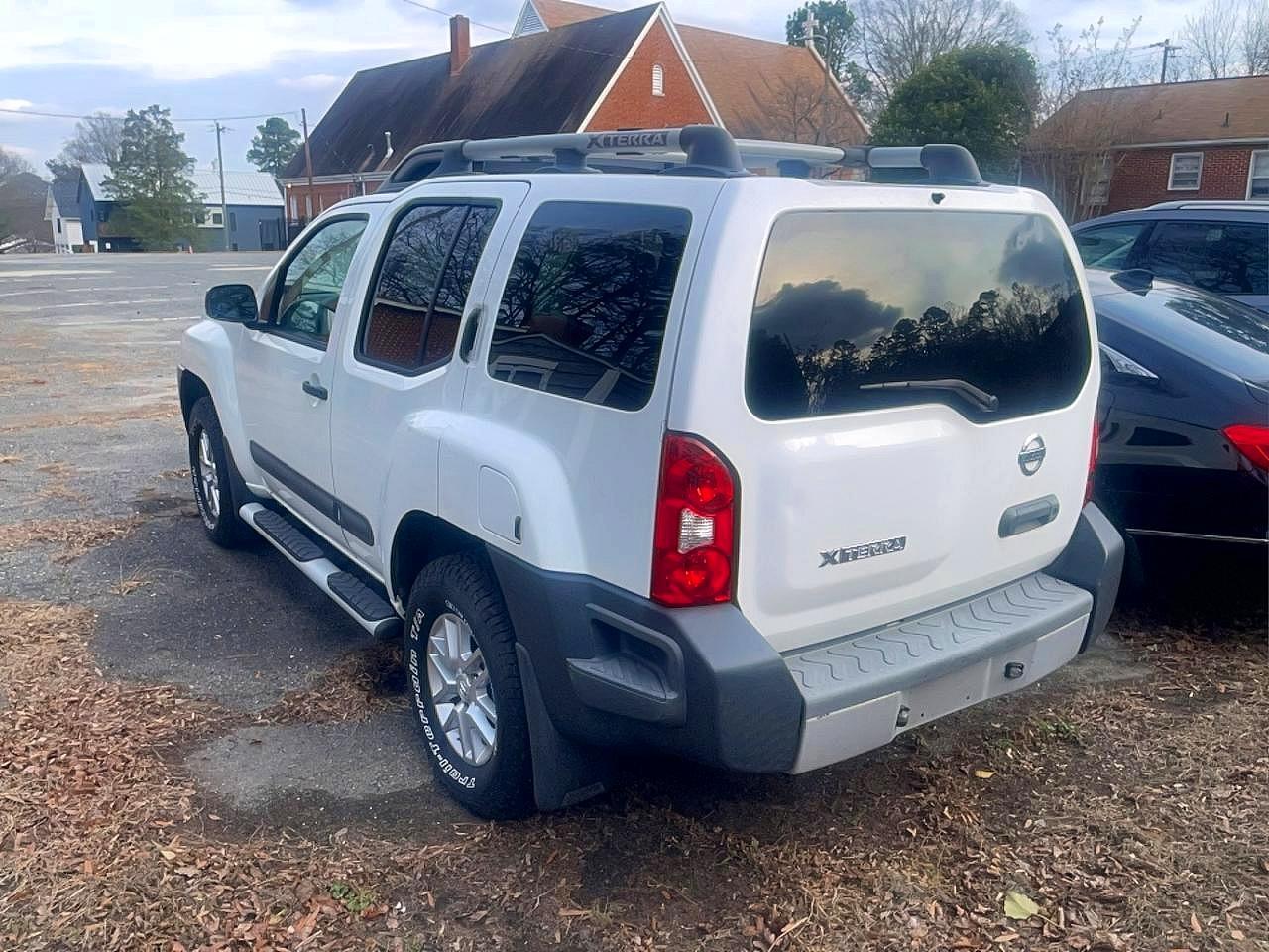 2015 Nissan Xterra S - Фото 3