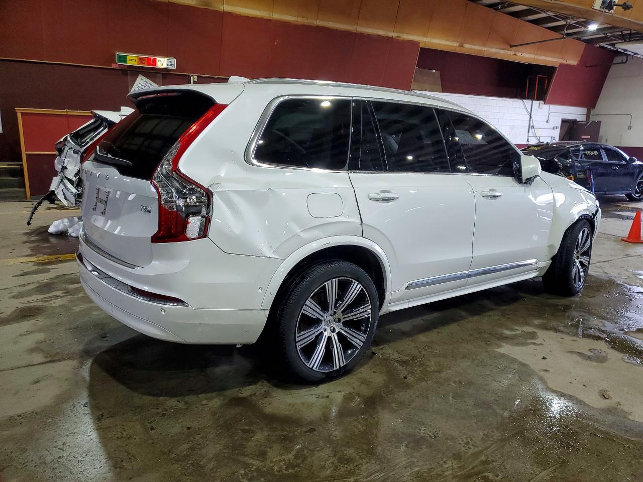 2025 Volvo Xc90 Plus - Image 3