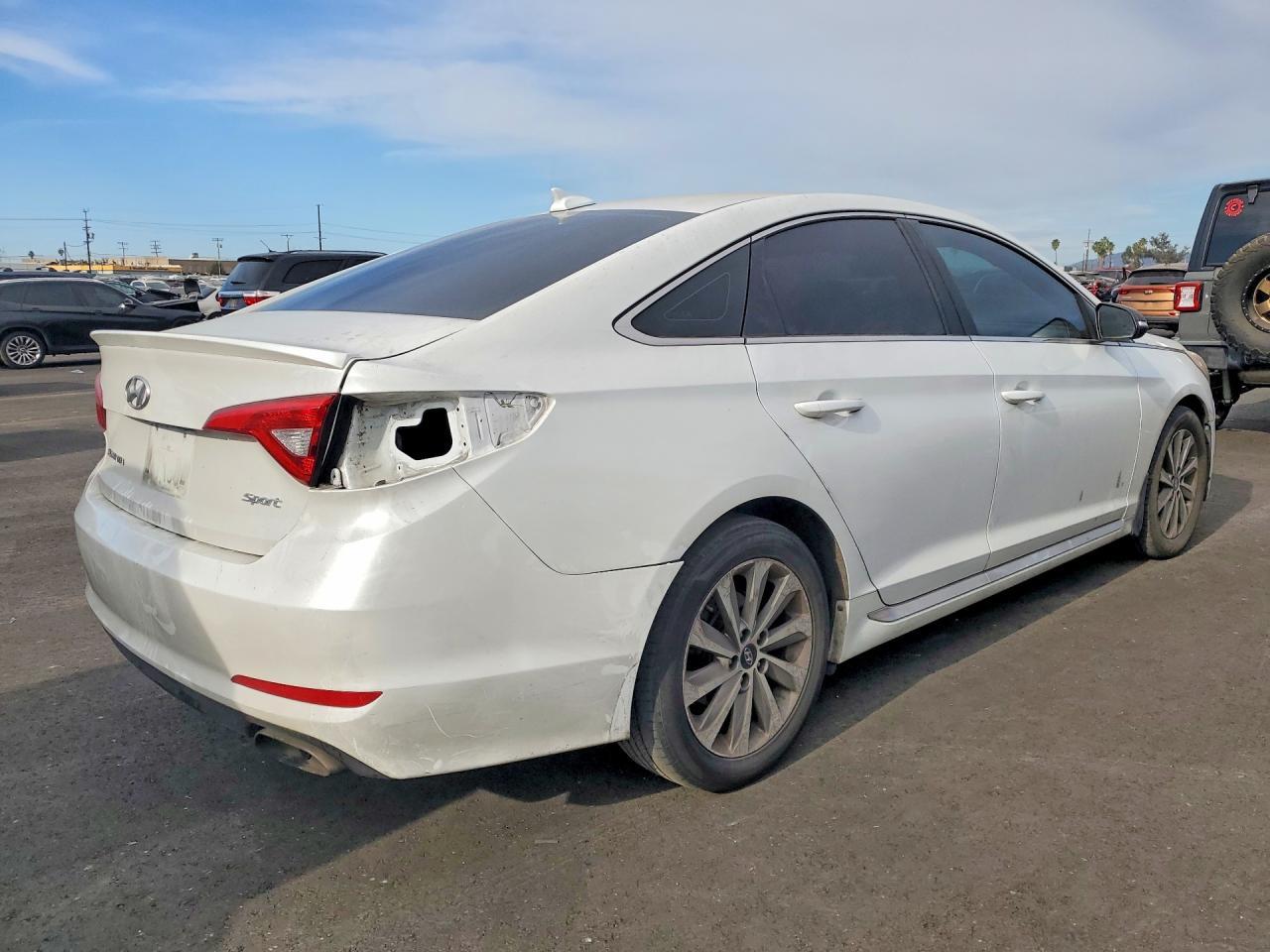2017 Hyundai Sonata Sport - Image 3