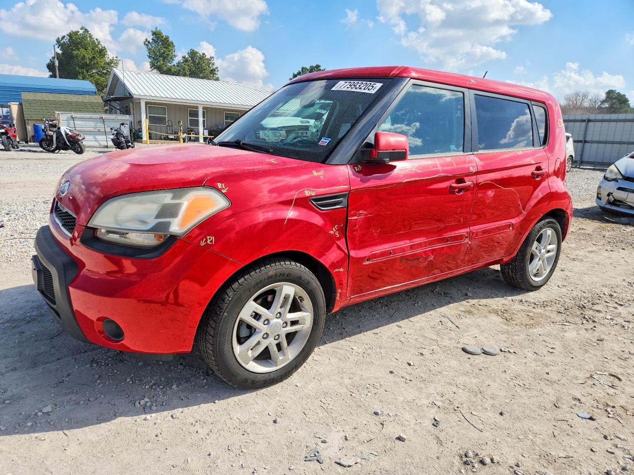 2011 Kia Soul +