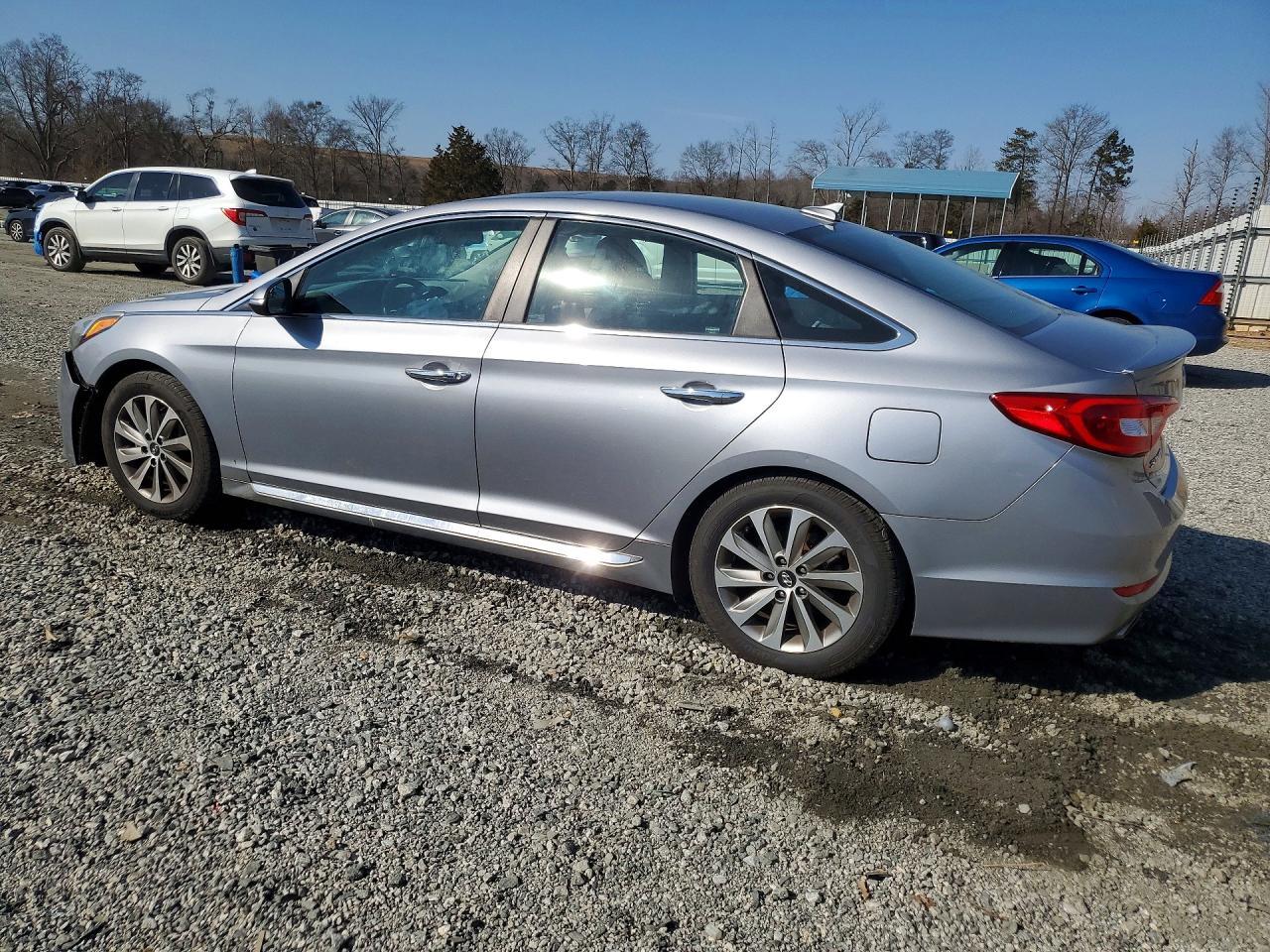 2017 Hyundai Sonata Sport - Image 2