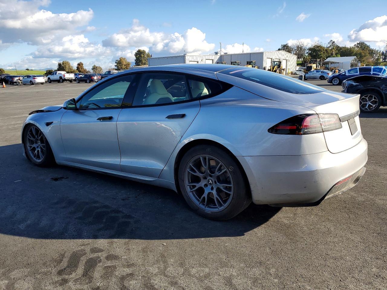 2024 Tesla Model S - Фото 2