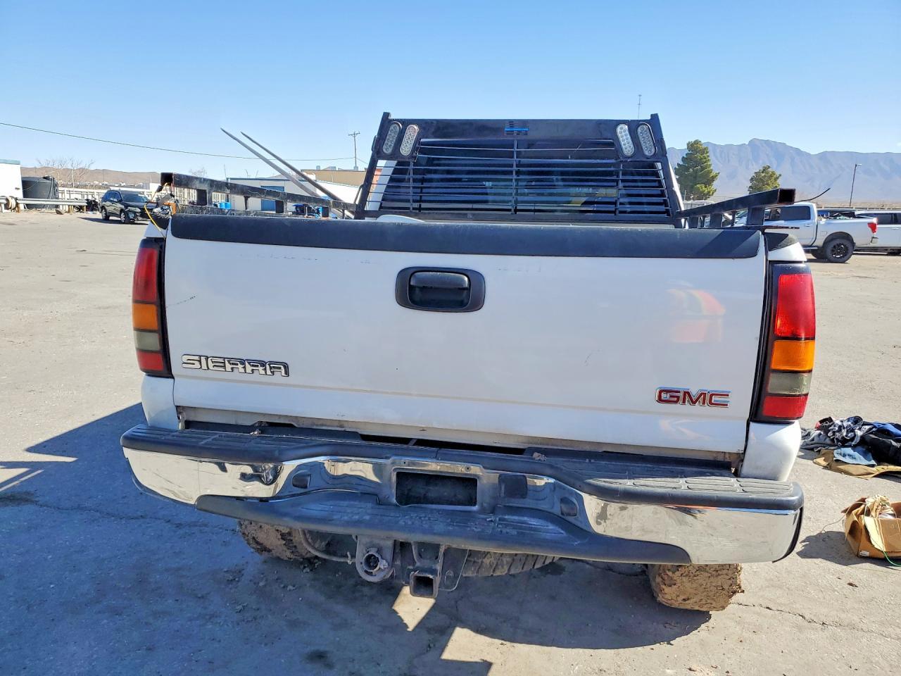 2005 GMC Sierra K2500 Heavy Duty - Фото 6