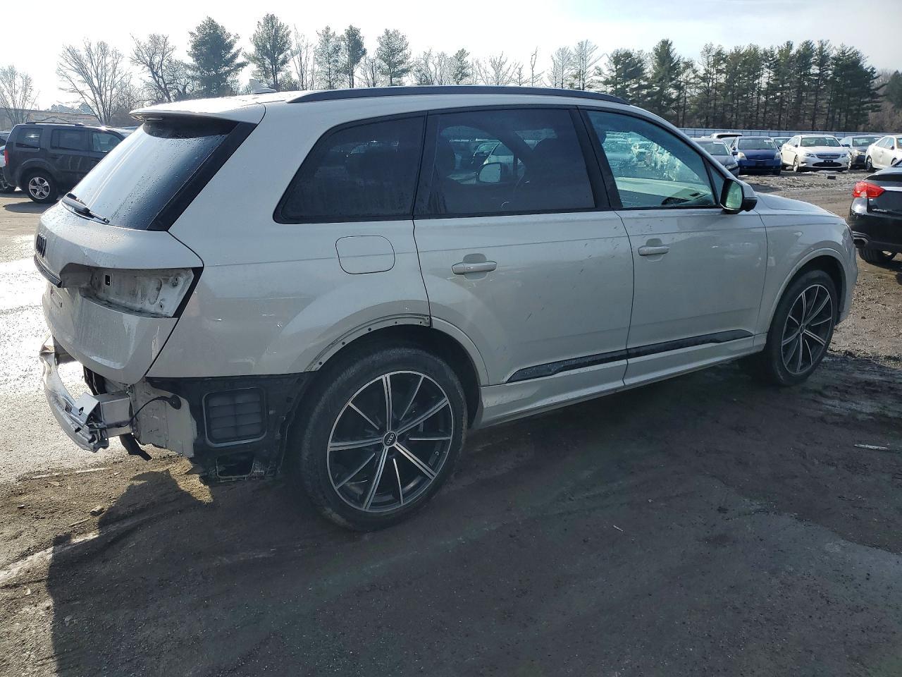 2022 Audi Q7 - Фото 3