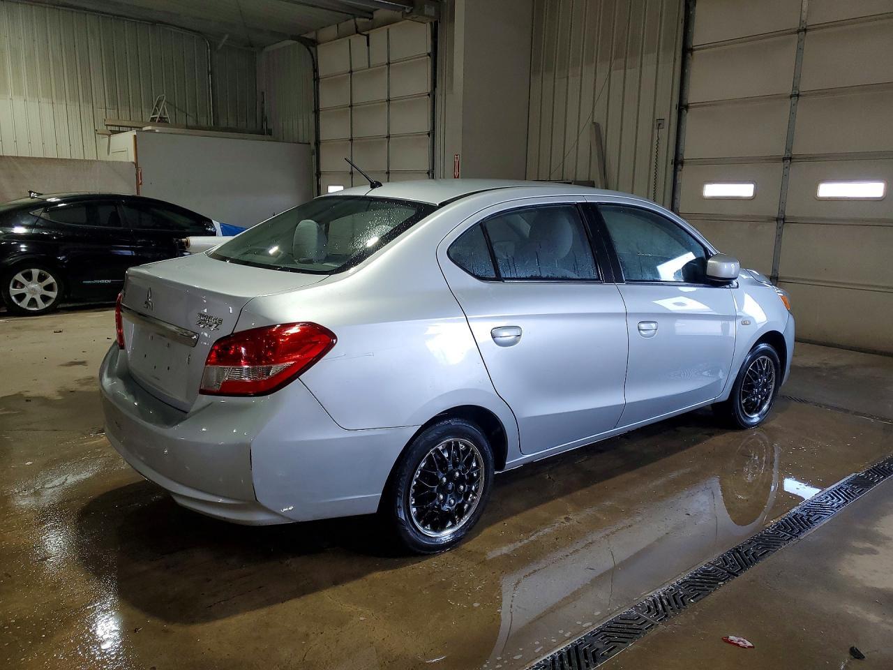 2017 Mitsubishi Mirage G4 Es - Фото 3