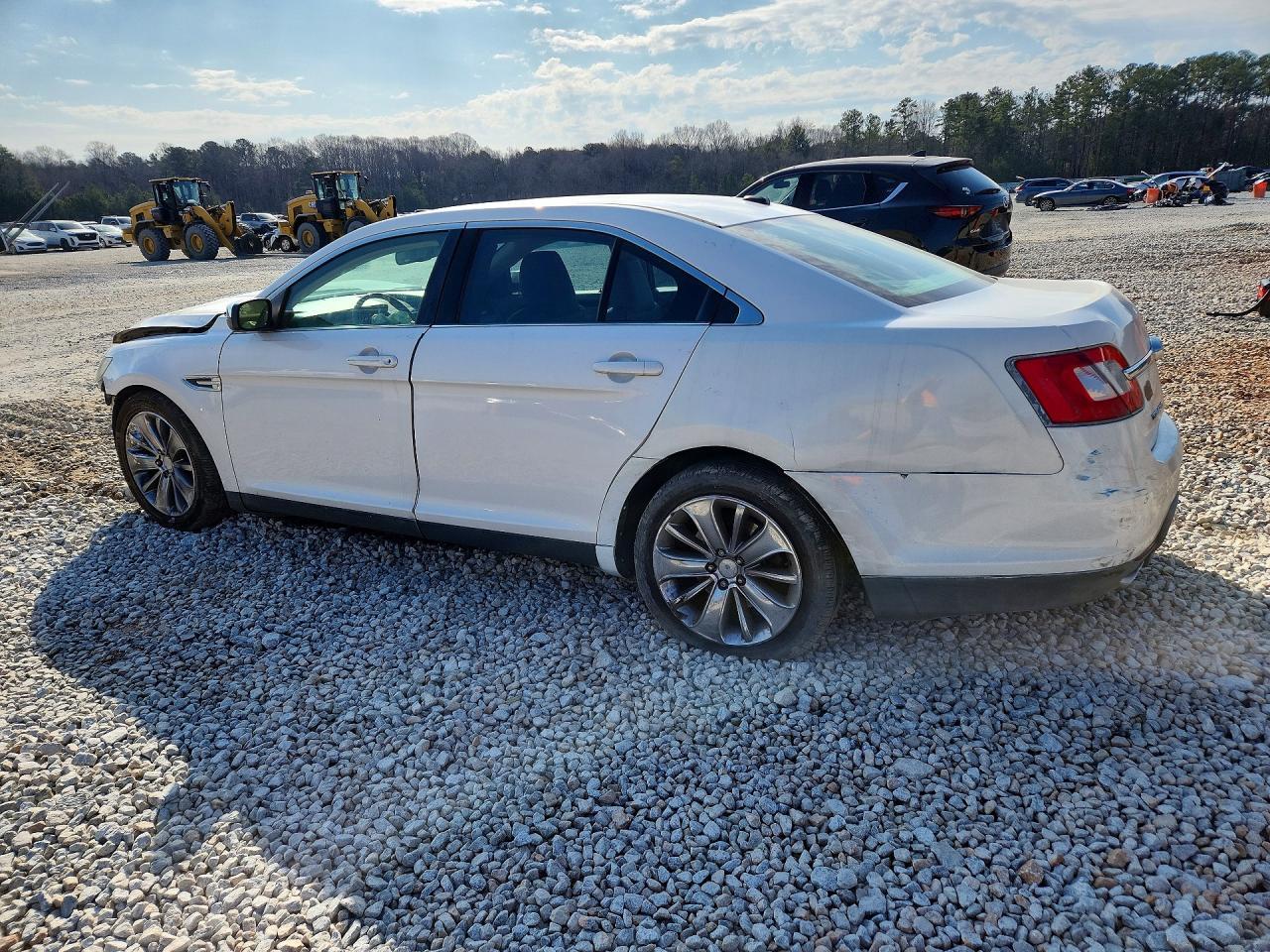 2011 Ford Taurus Limited - Фото 2