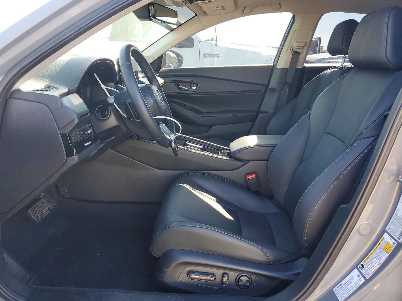 2025 Honda Accord Touring Hybrid - Image 7
