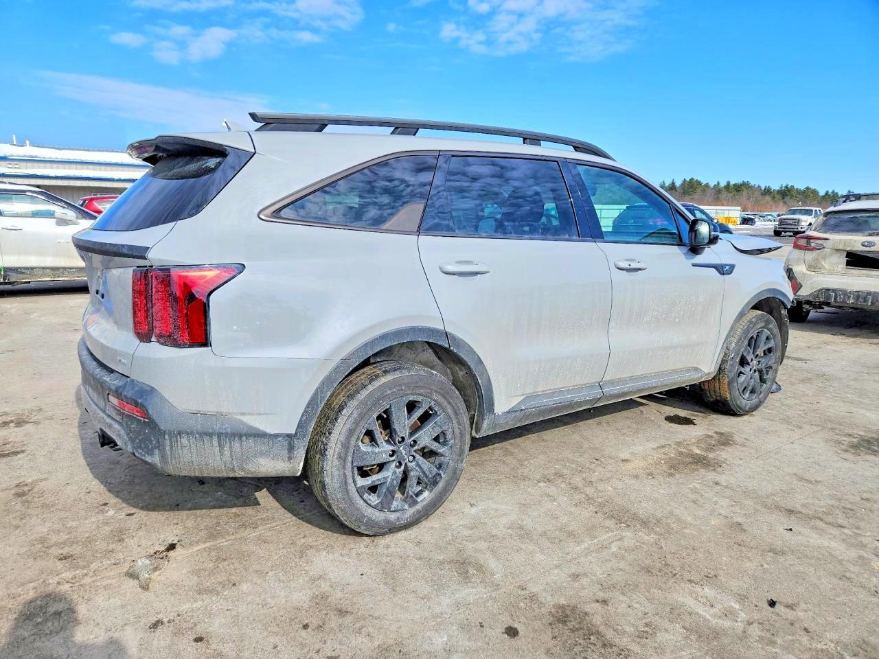 2023 Kia Sorento - Фото 3