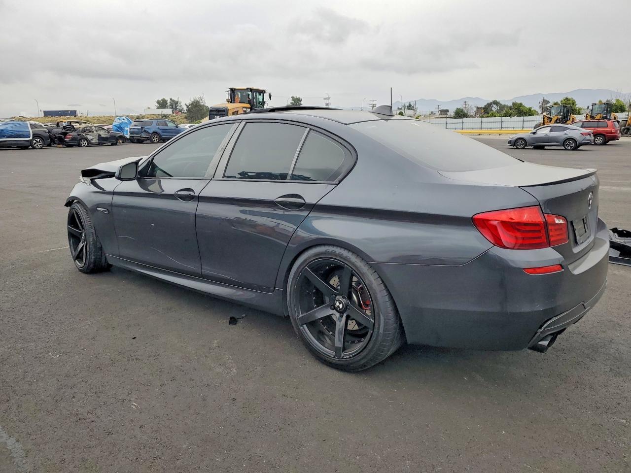 2011 BMW 535 I - Image 2