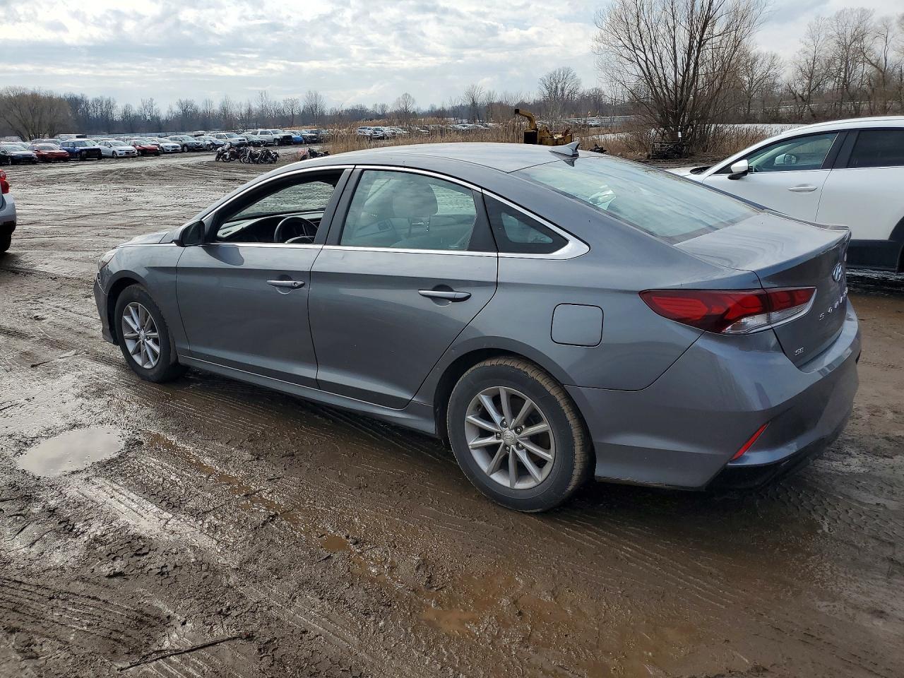 2018 Hyundai Sonata Se - Фото 2