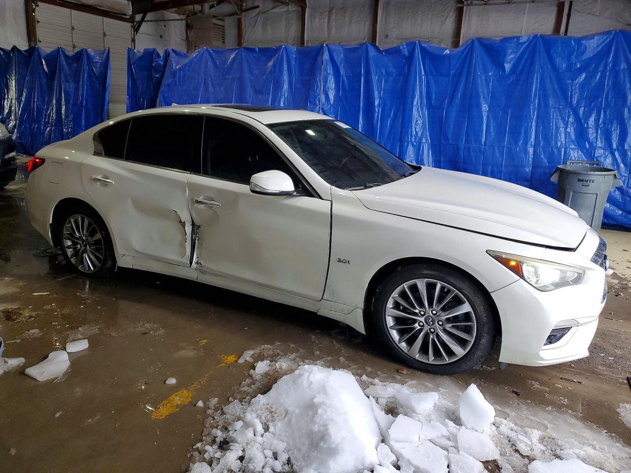 2018 Infiniti Q50 Luxe - Фото 4