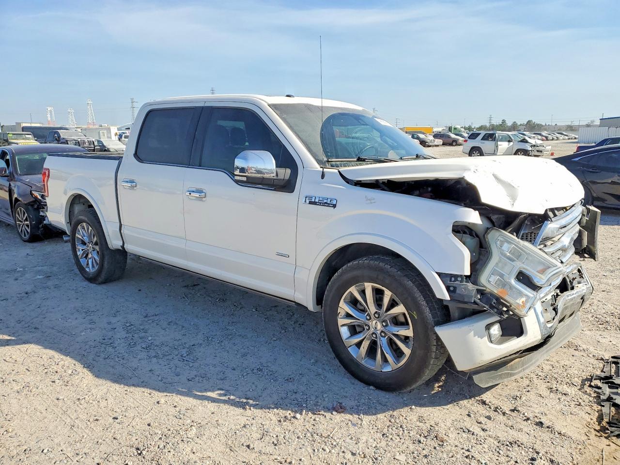 2015 Ford F150 Supercrew - Фото 4