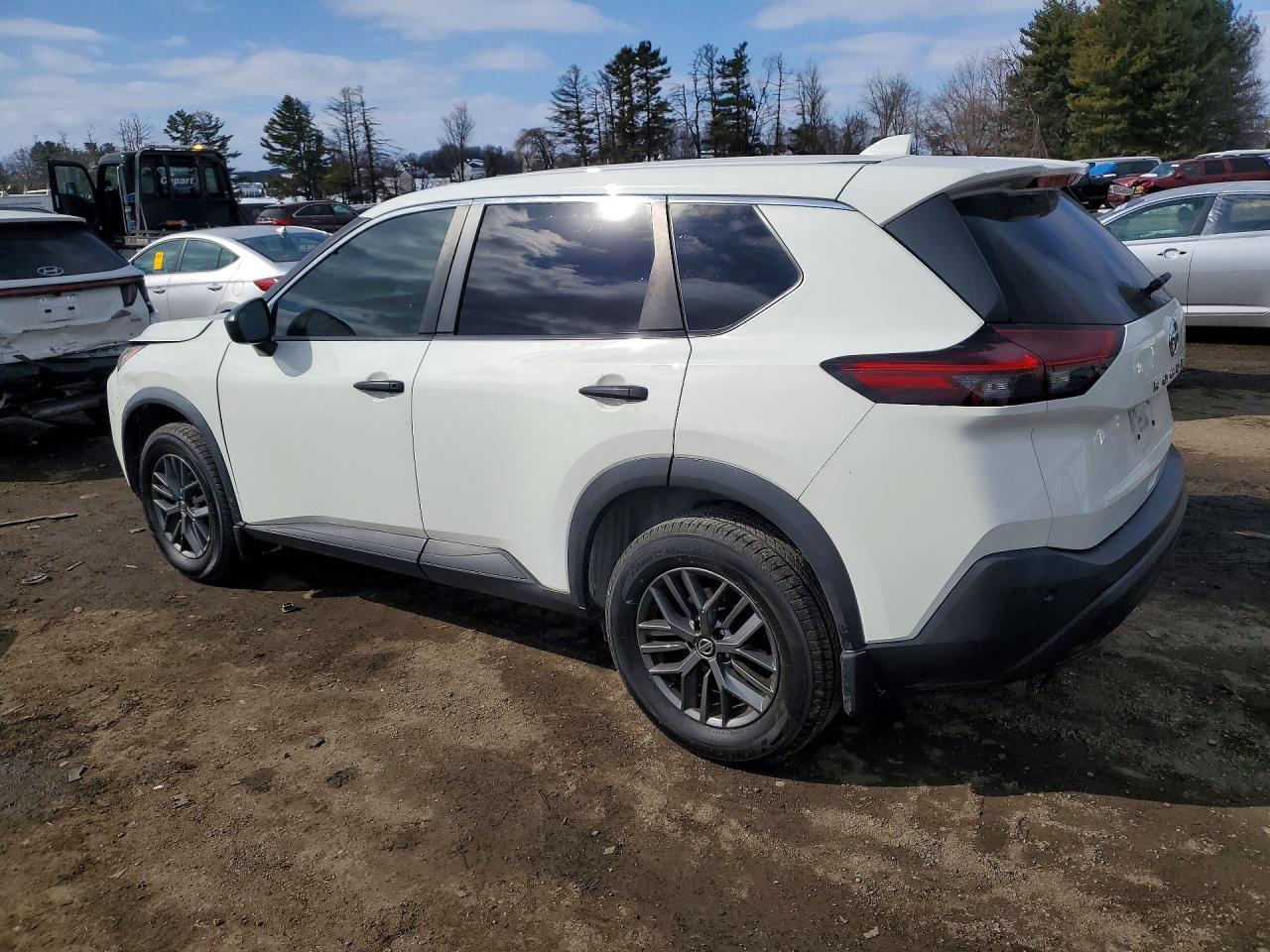 2021 Nissan Rogue S - Image 2