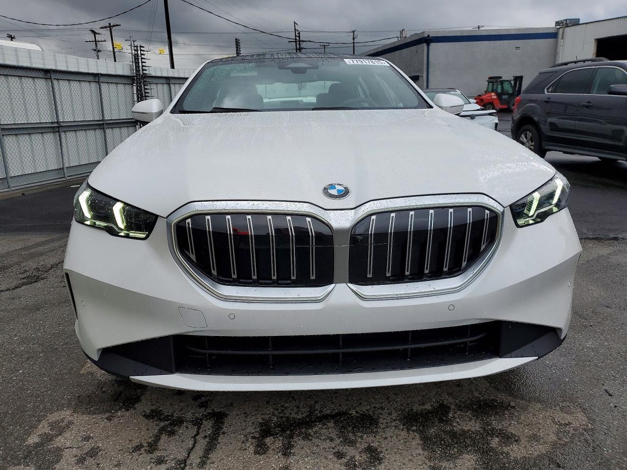 2026 BMW 530 I - Image 5