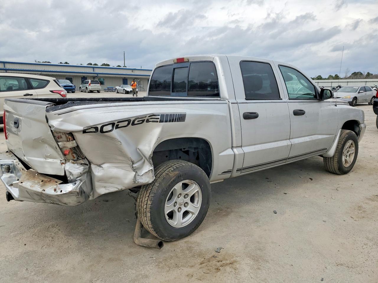 2005 Dodge Dakota Quad Slt - Image 3