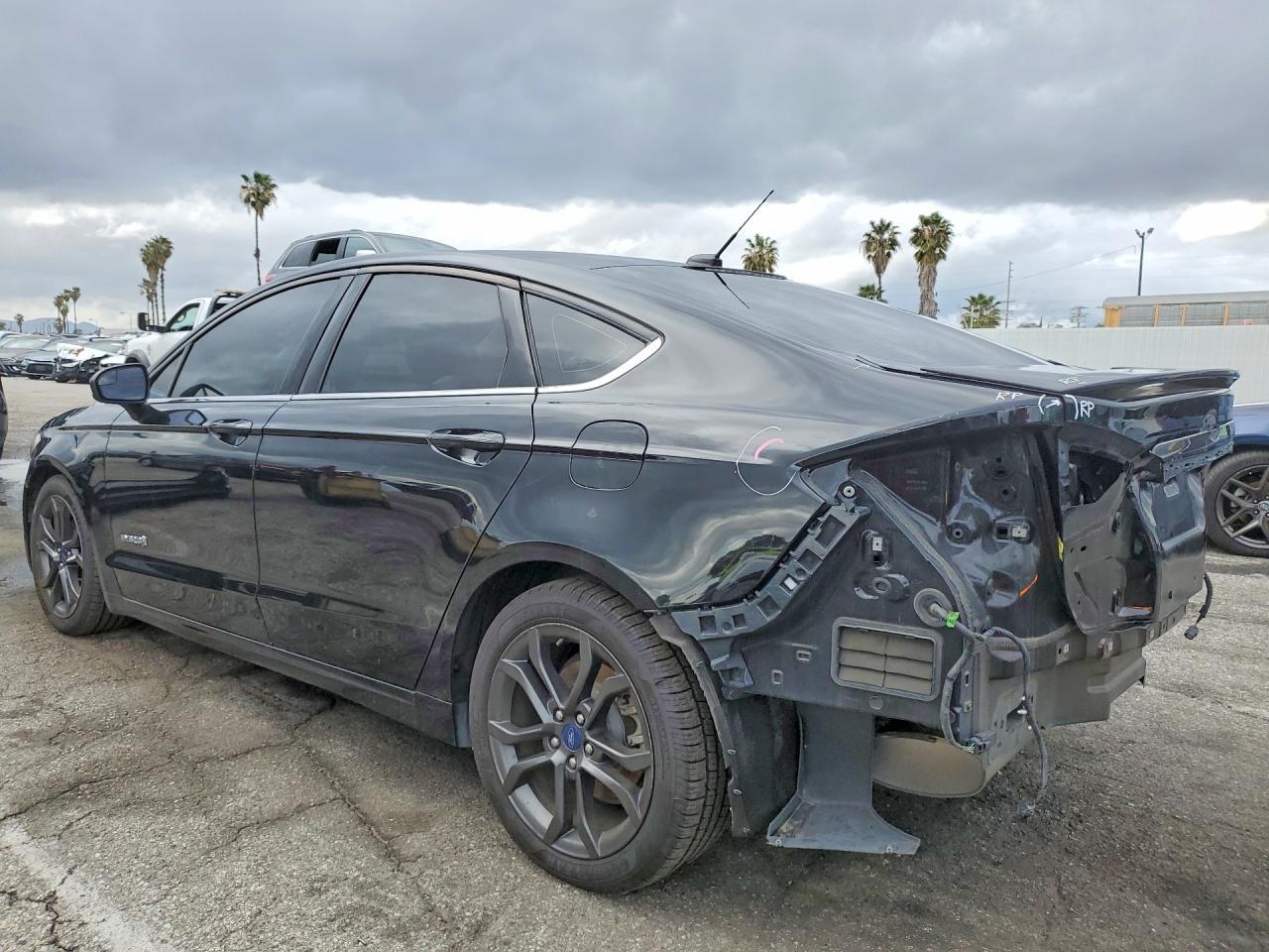 2018 Ford Fusion Se Hybrid - Фото 2