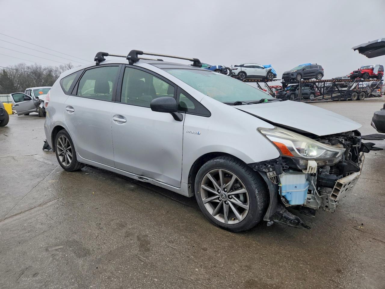 2015 Toyota Prius V - Фото 4