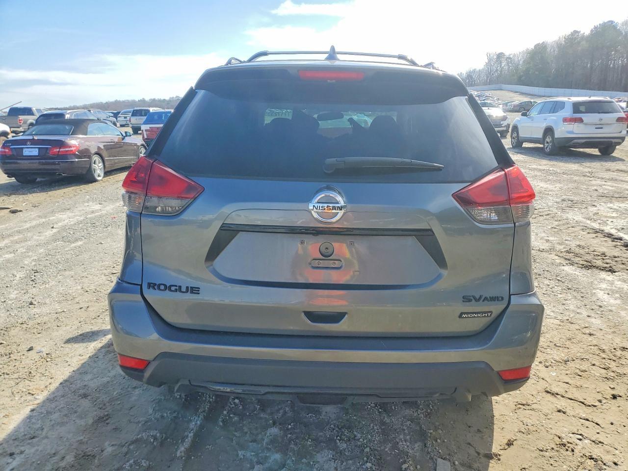 2018 Nissan Rogue S - Image 6