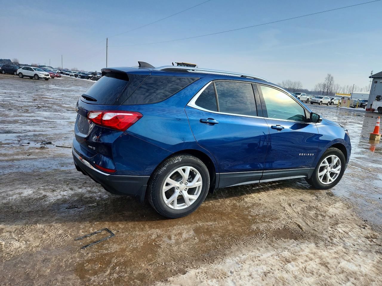 2019 Chevrolet Equinox Lt - Image 3