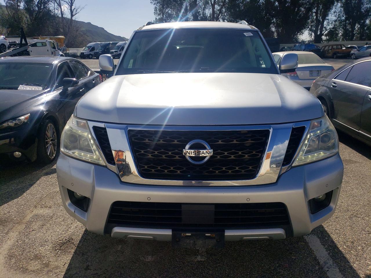 2017 Nissan Armada Sv - Фото 5