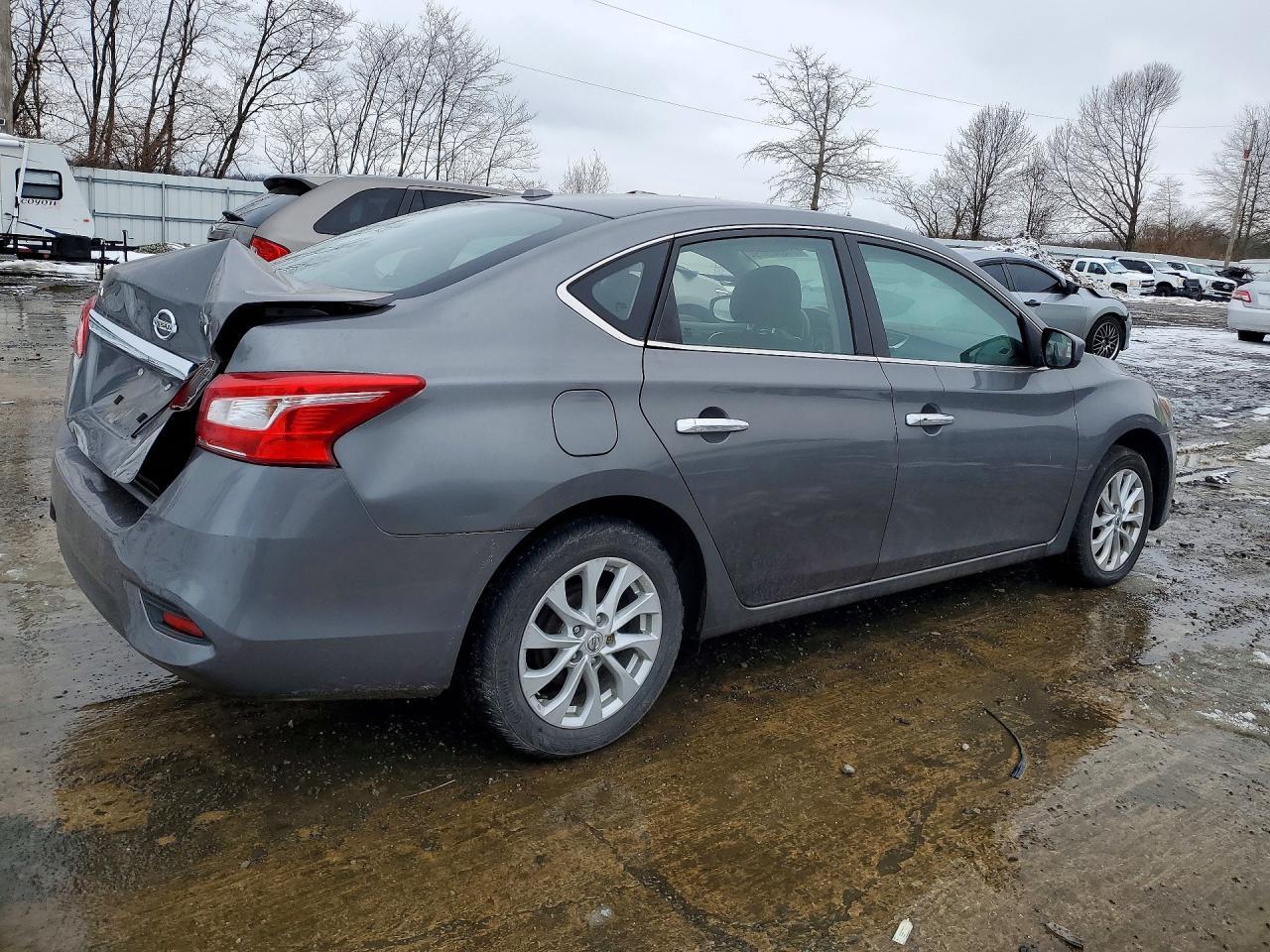 2019 Nissan Sentra S - Фото 3