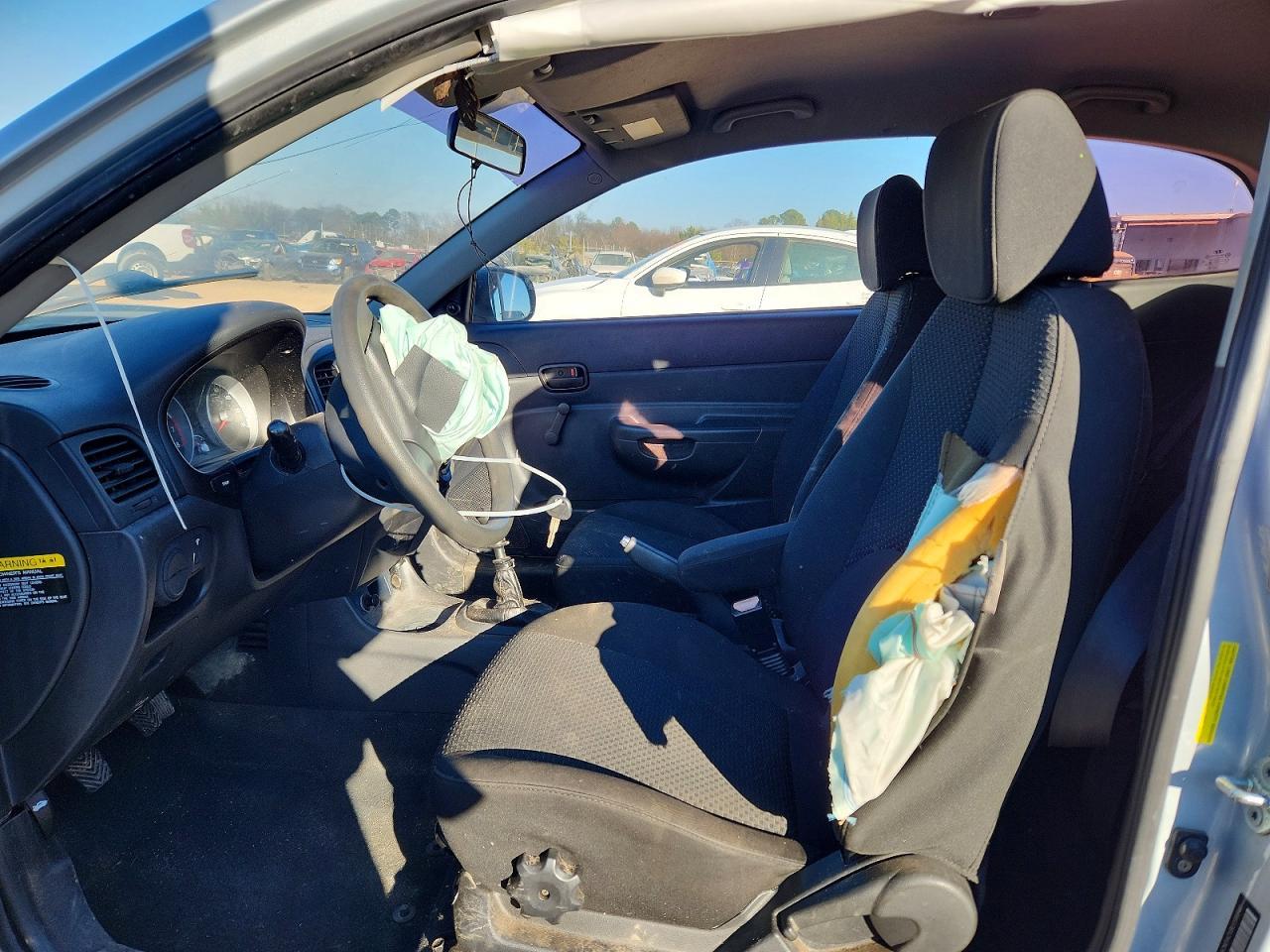 2011 Hyundai Accent Gl - Image 7