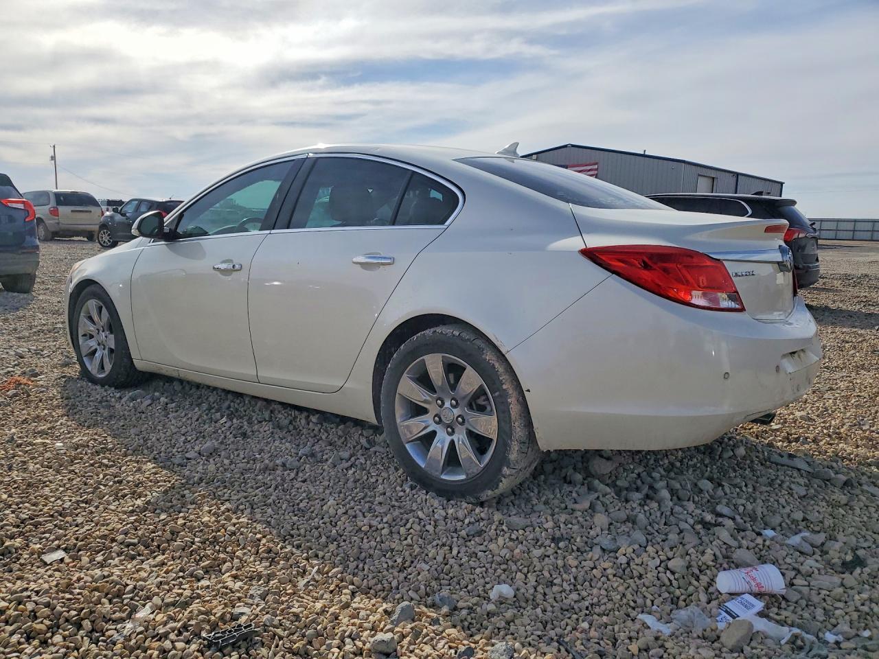 2012 Buick Regal Premium - Фото 2