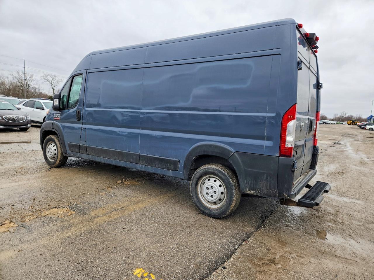 2019 Ram Promaster 2500 Delivery Van - Фото 2
