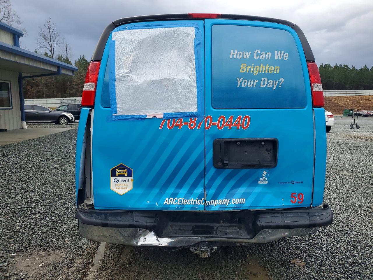 2022 GMC Savana 2500 Cargo Utility / Service Van - Фото 6