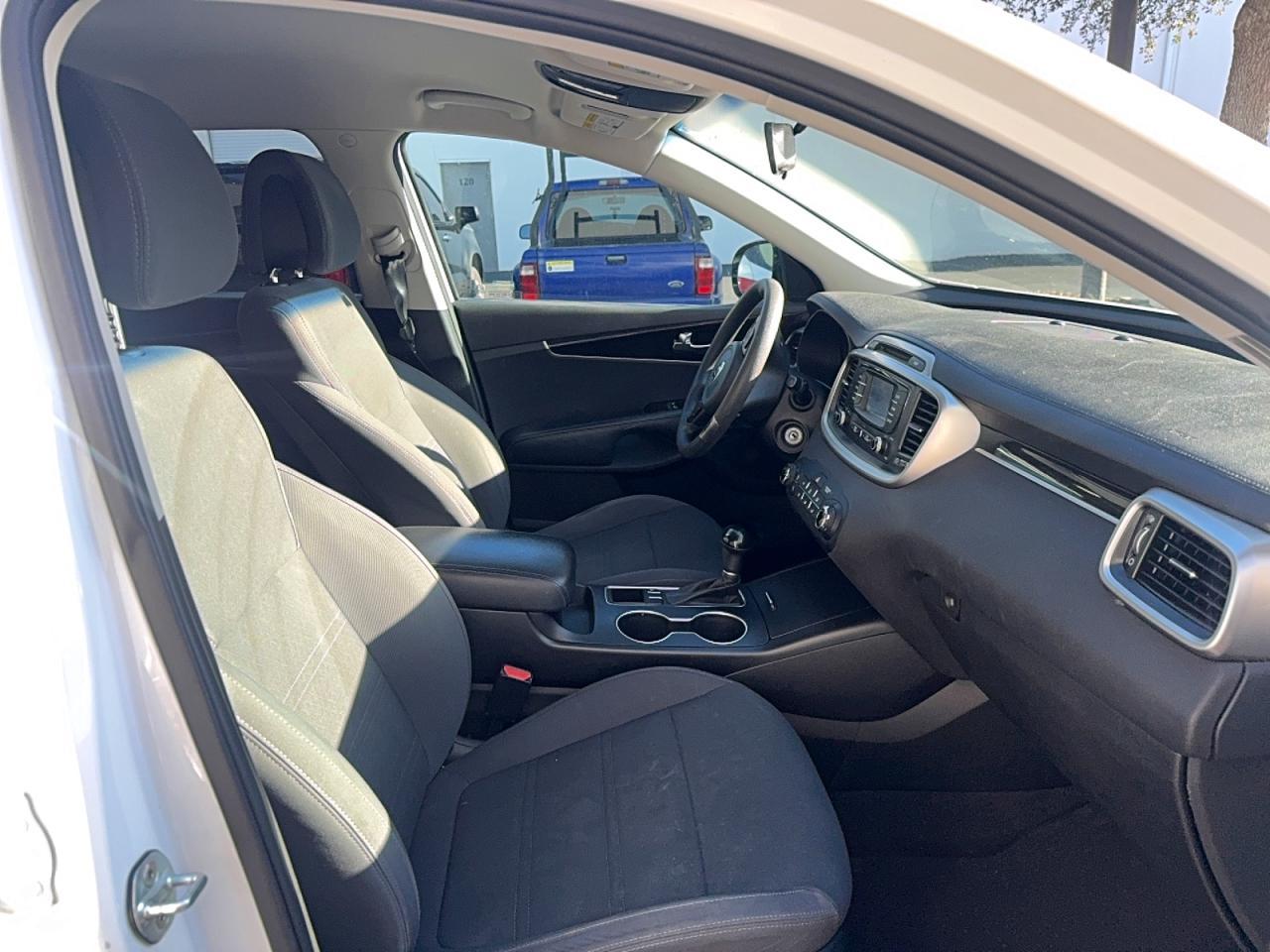 2017 Kia Sorento Lx - Фото 5