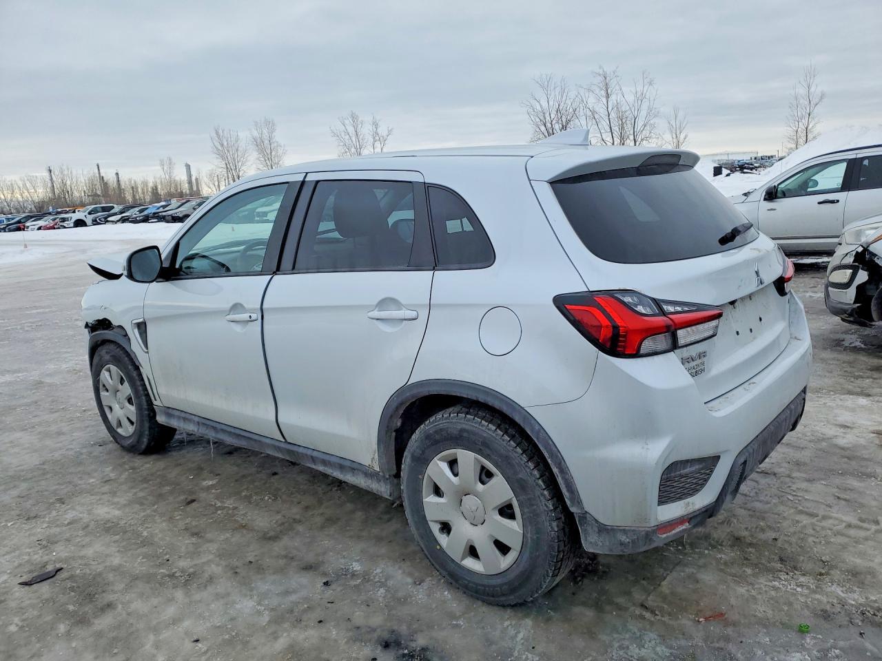 2023 Mitsubishi Rvr Se - Image 2