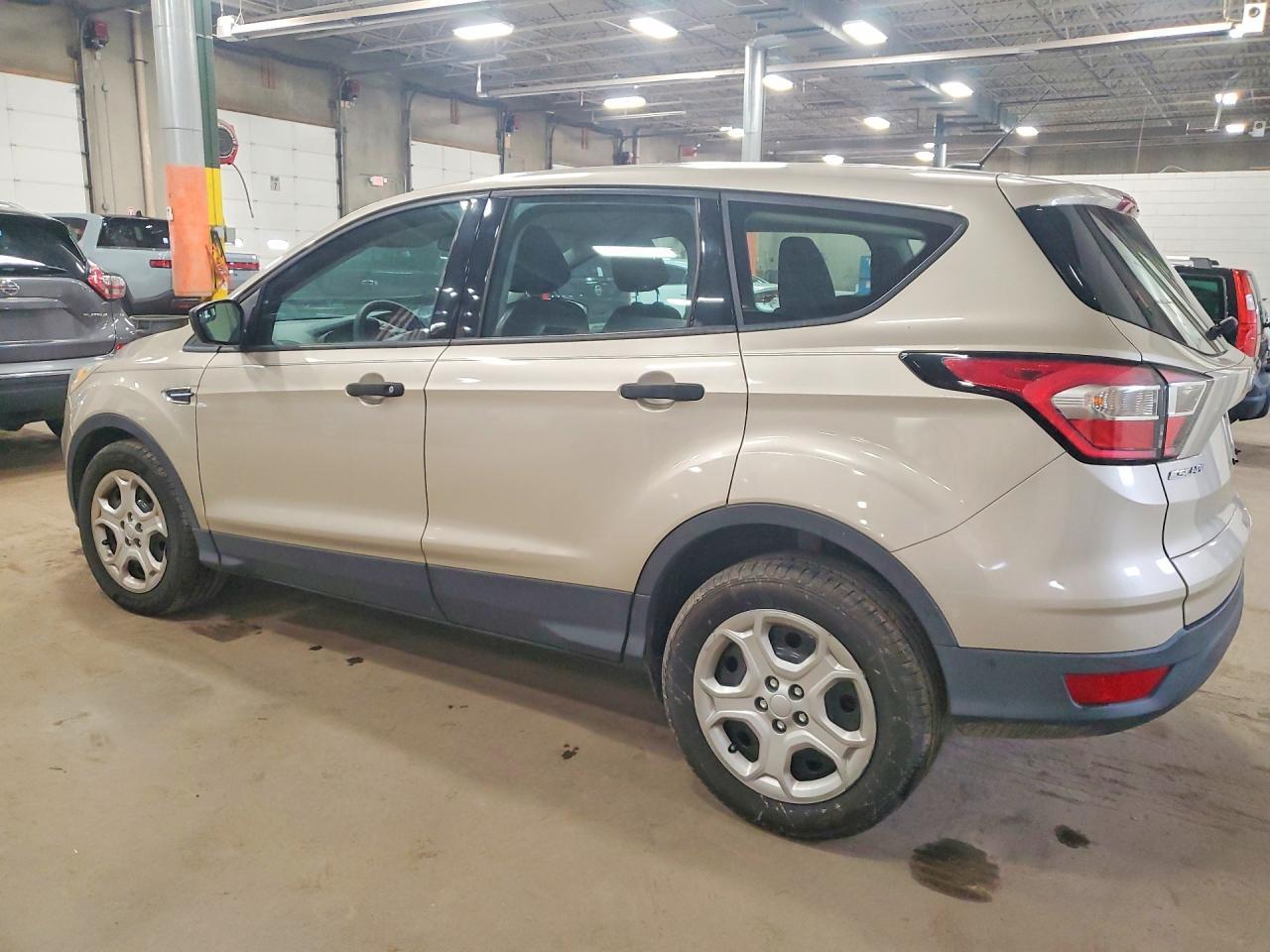 2017 Ford Escape S - Фото 2