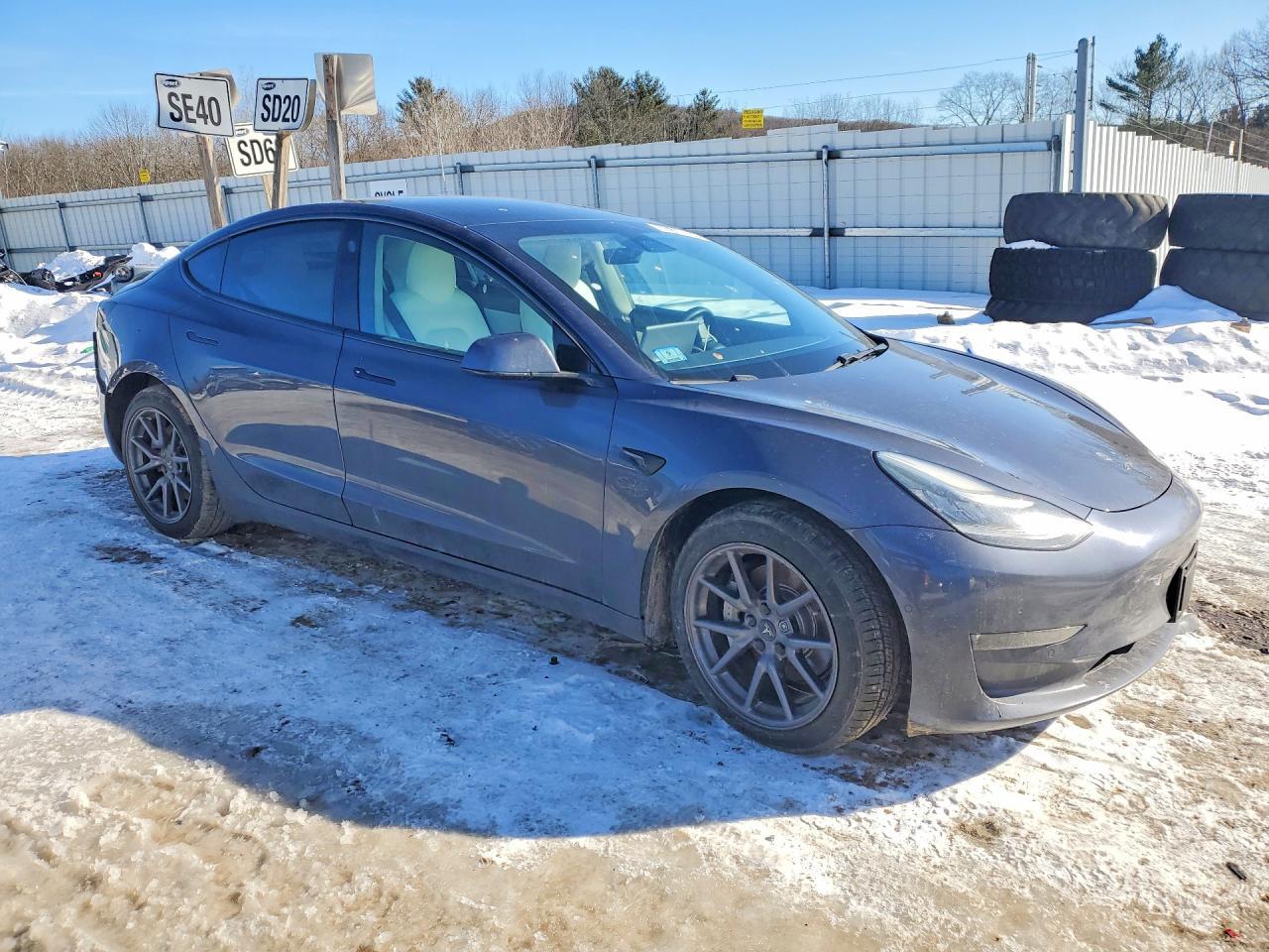 2020 Tesla Model 3 - Image 4