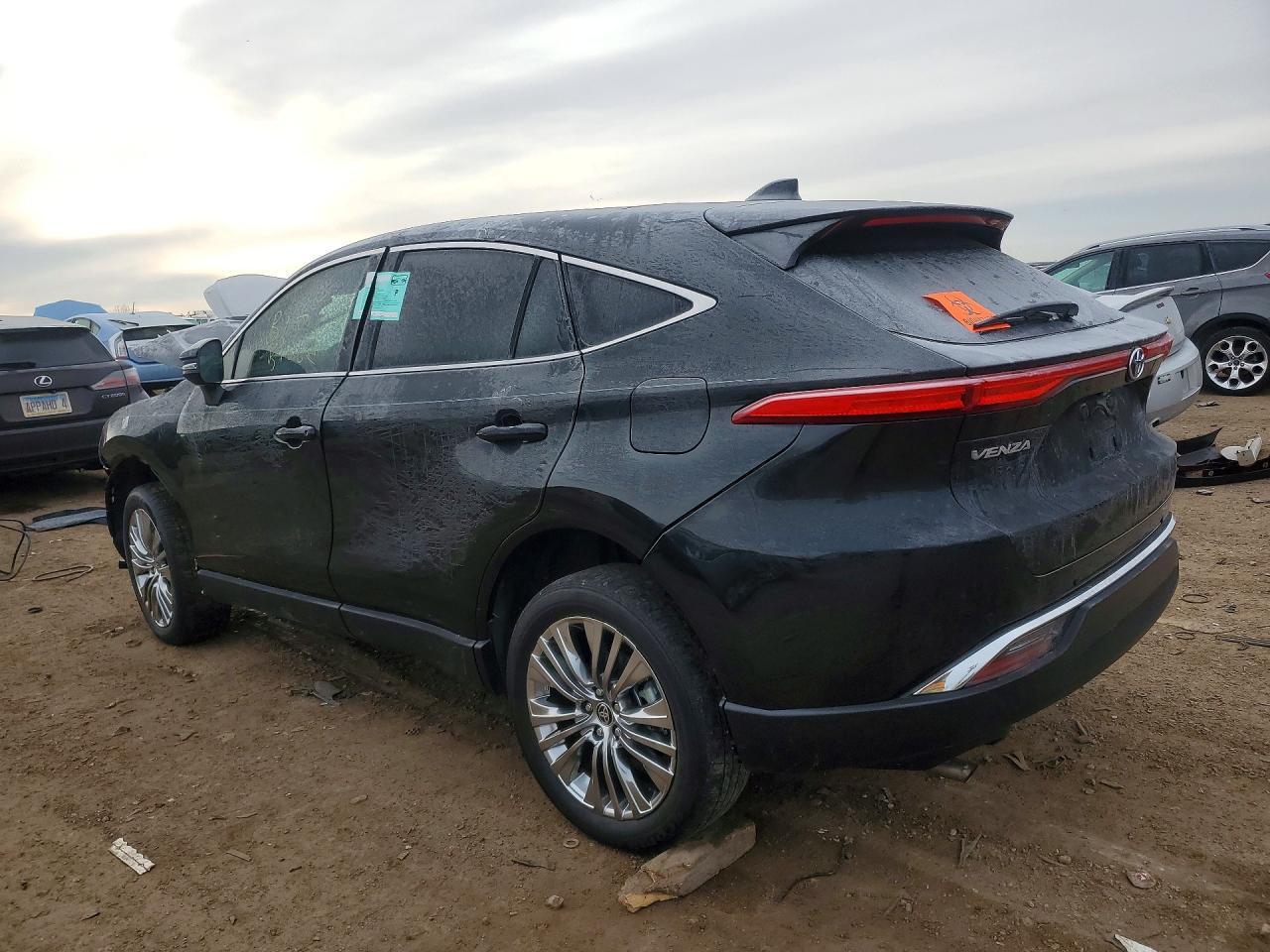 2024 Toyota Venza Le - Фото 2