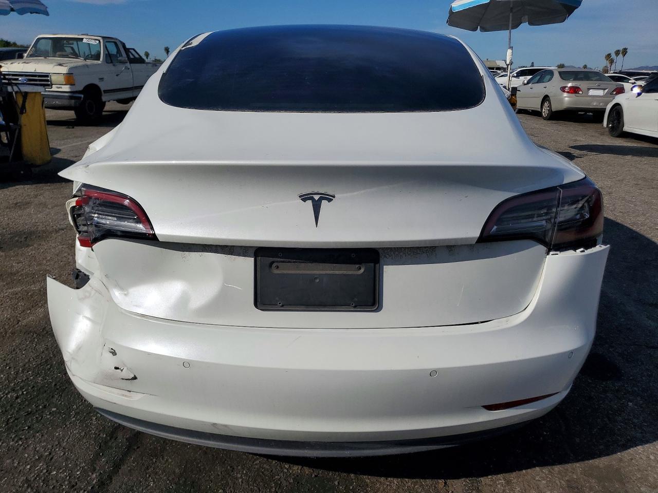 2021 Tesla Model 3 - Фото 6