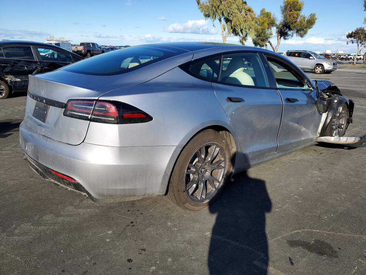 2024 Tesla Model S - Фото 3
