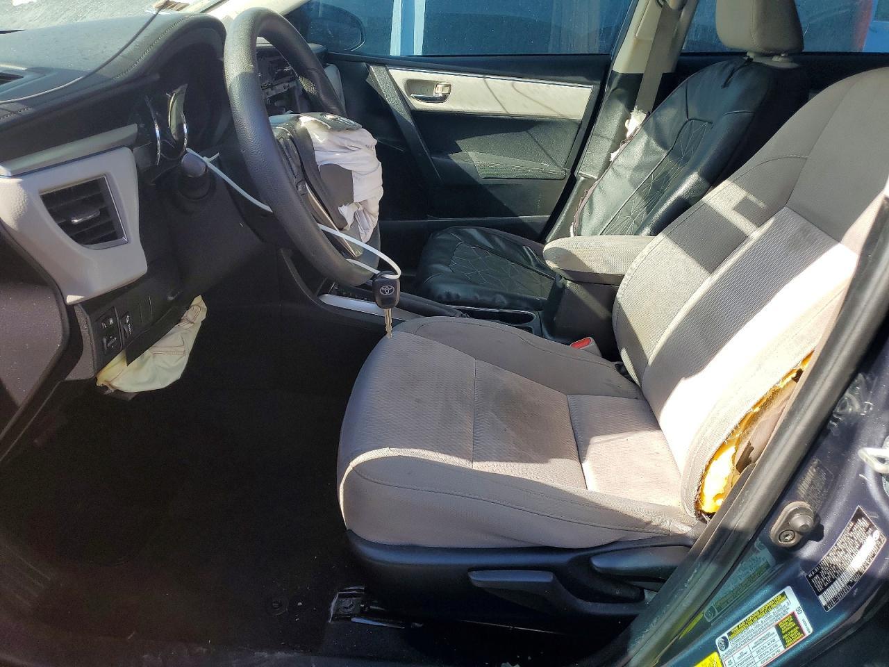 2015 Toyota Corolla L - Фото 7
