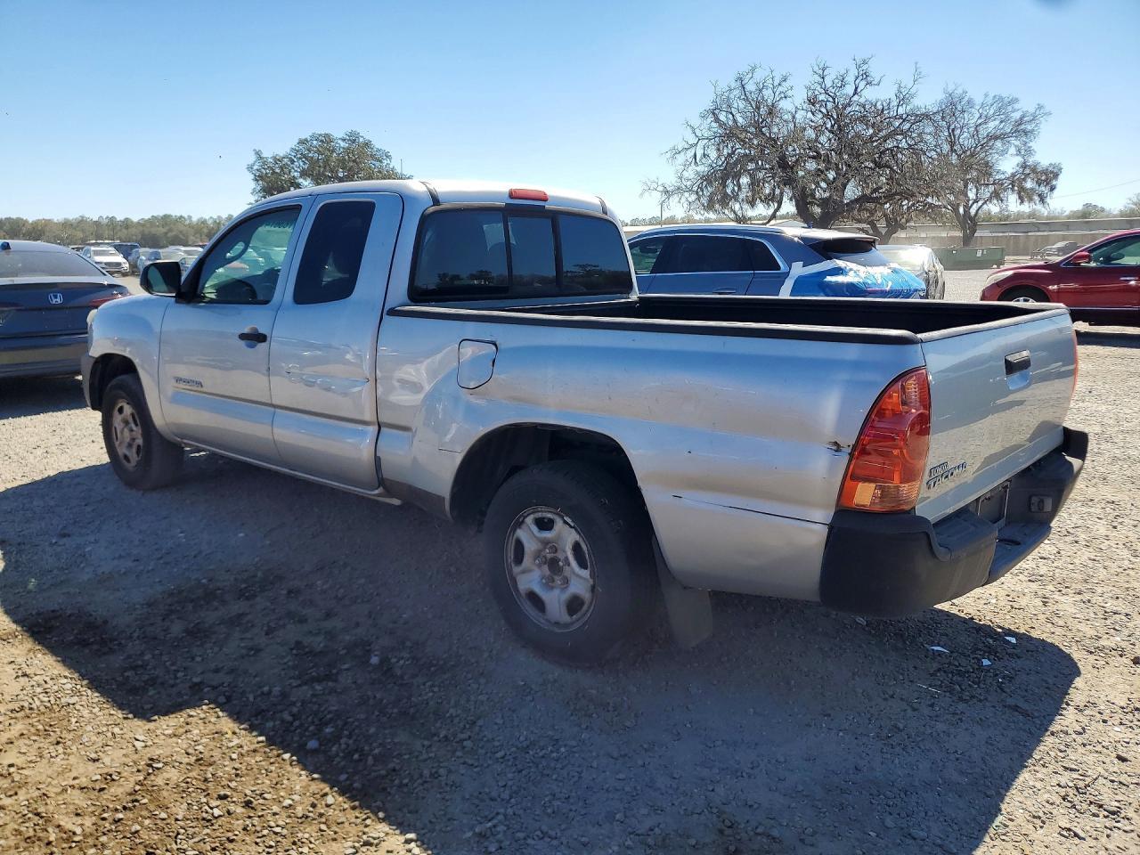 2013 Toyota Tacoma Access Cab - Image 2