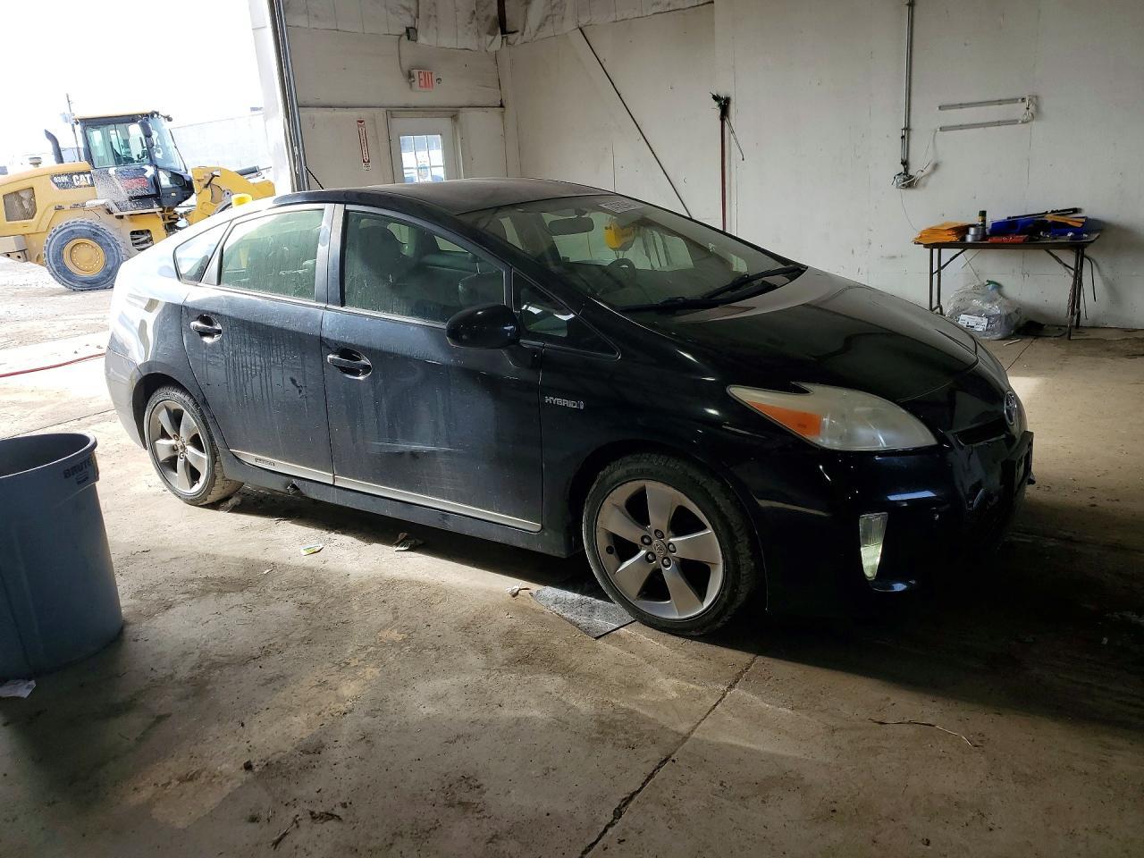 2013 Toyota Prius - Image 4