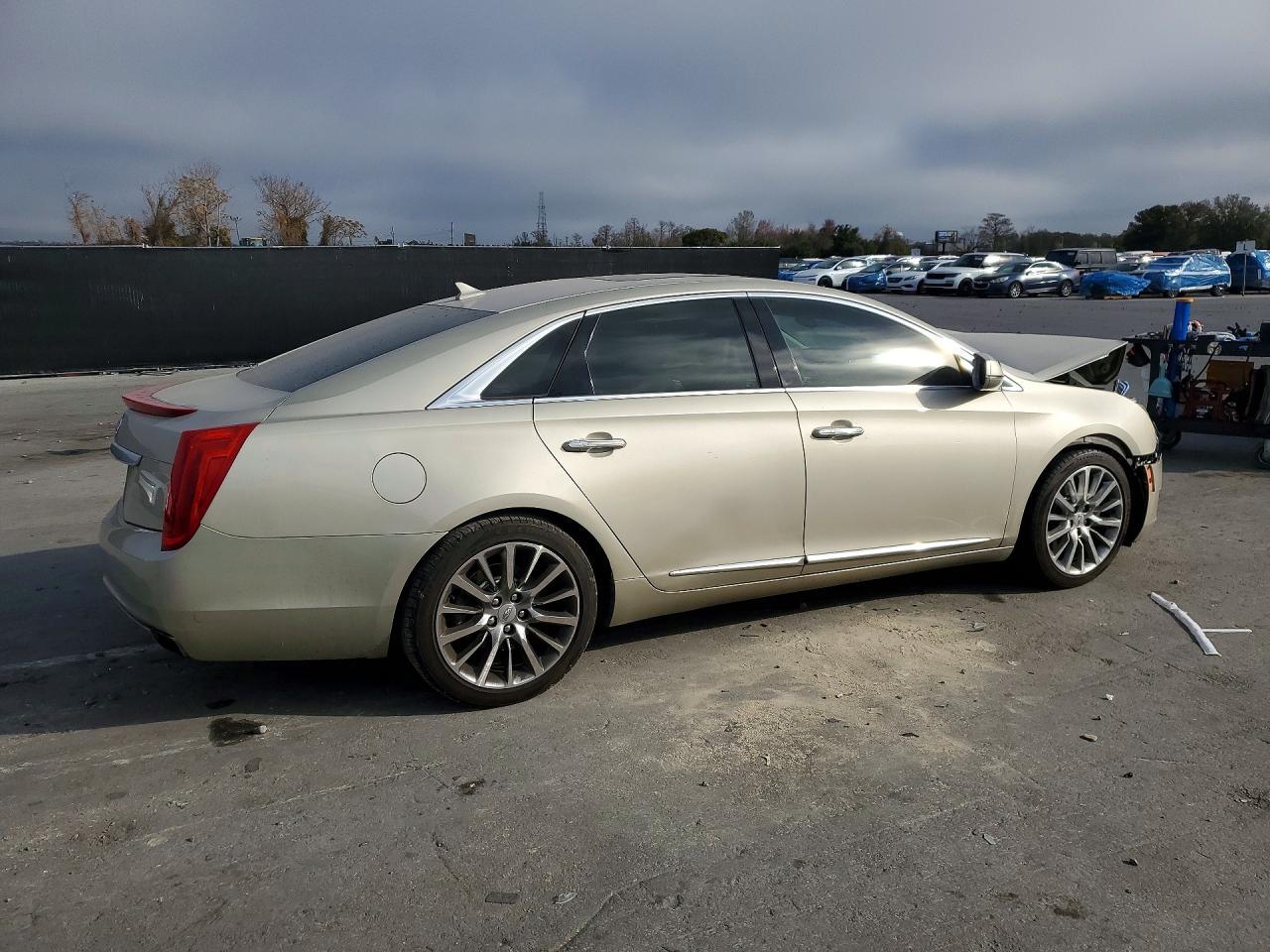 2013 Cadillac Xts Luxury Collection - Image 3