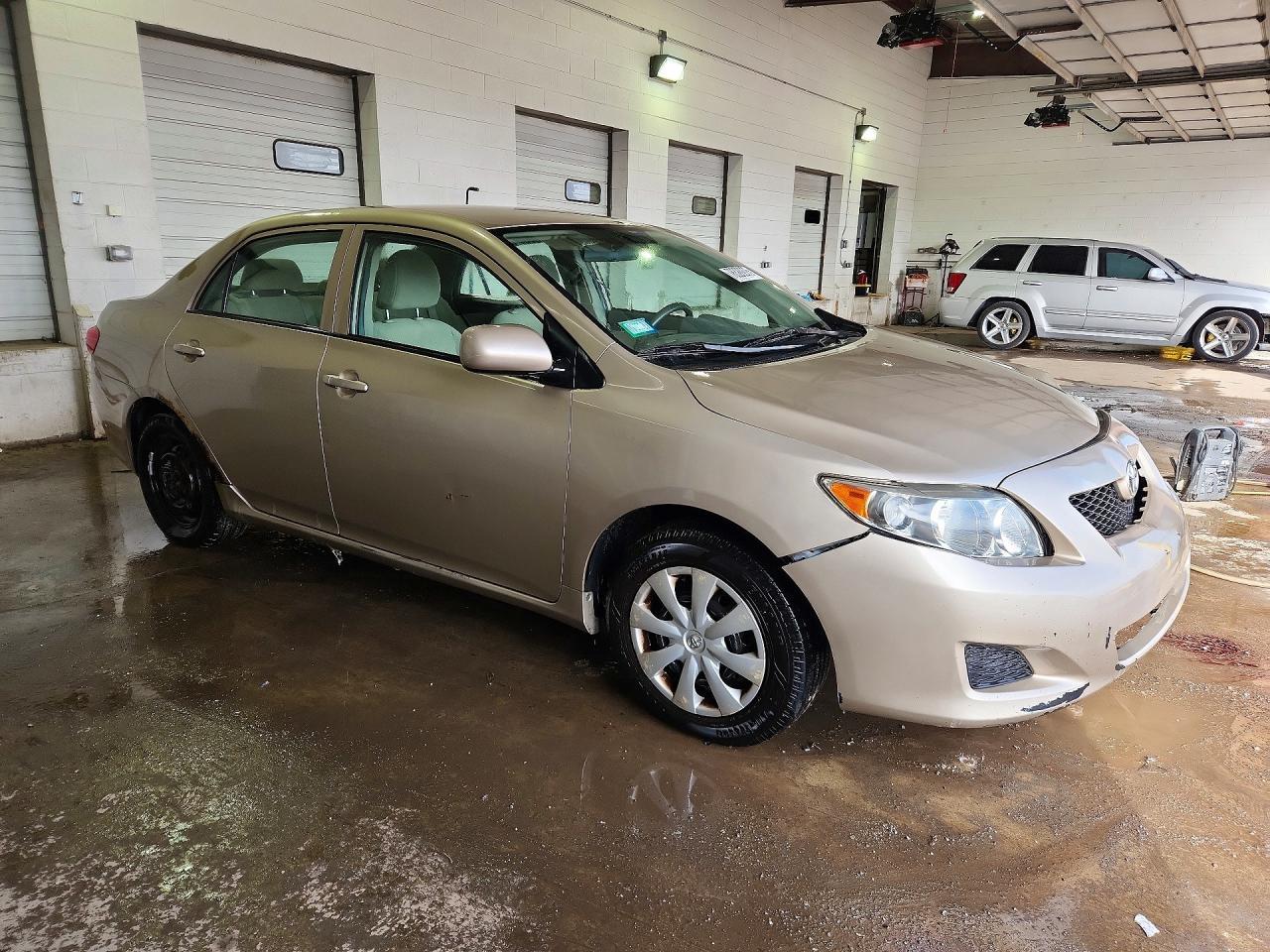 2010 Toyota Corolla Le - Фото 4