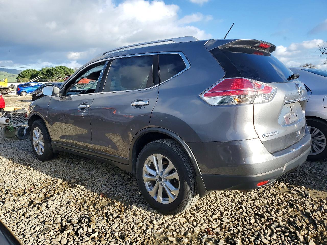 2016 Nissan Rogue S - Фото 2