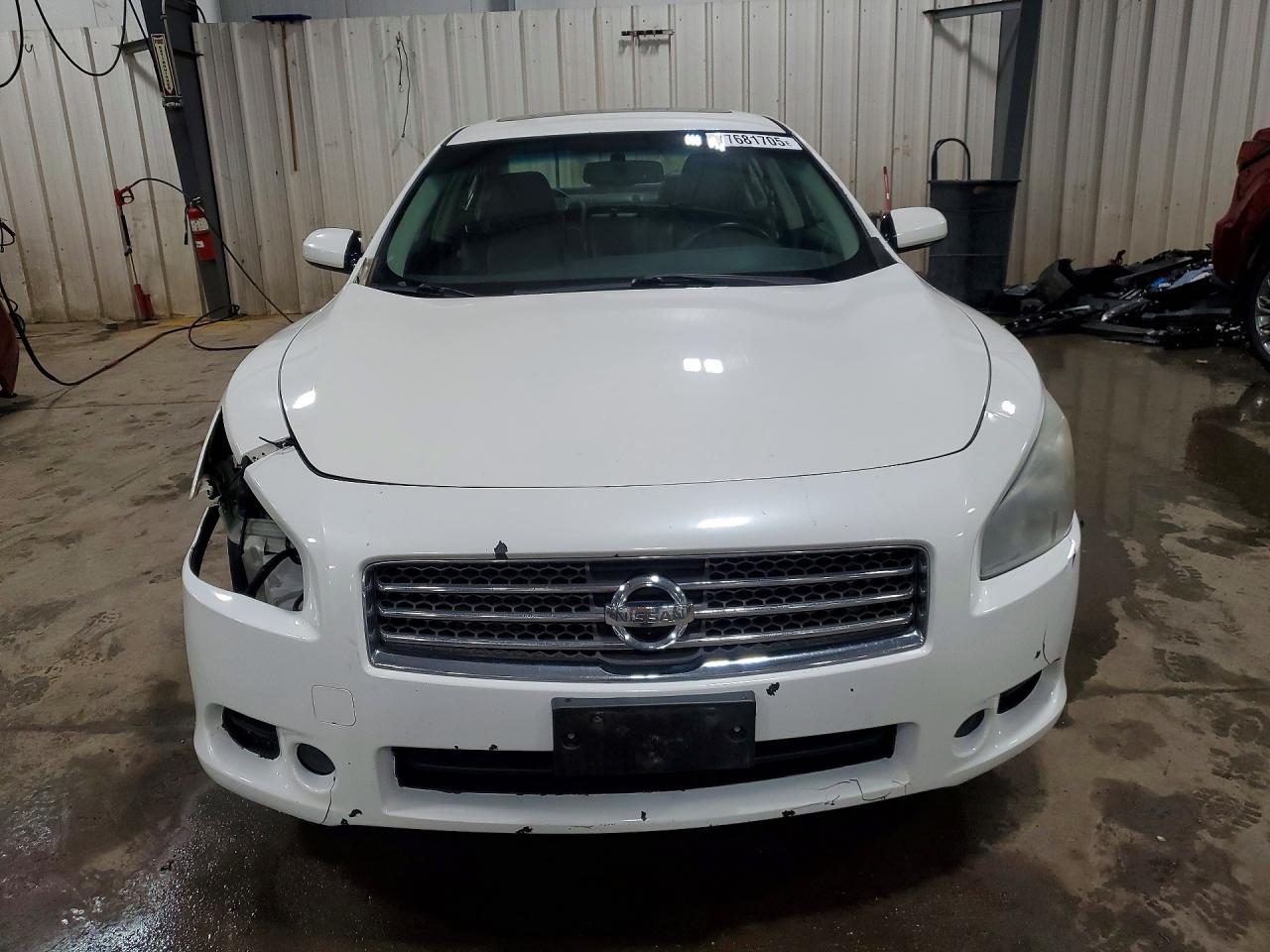 2009 Nissan Maxima S - Image 5