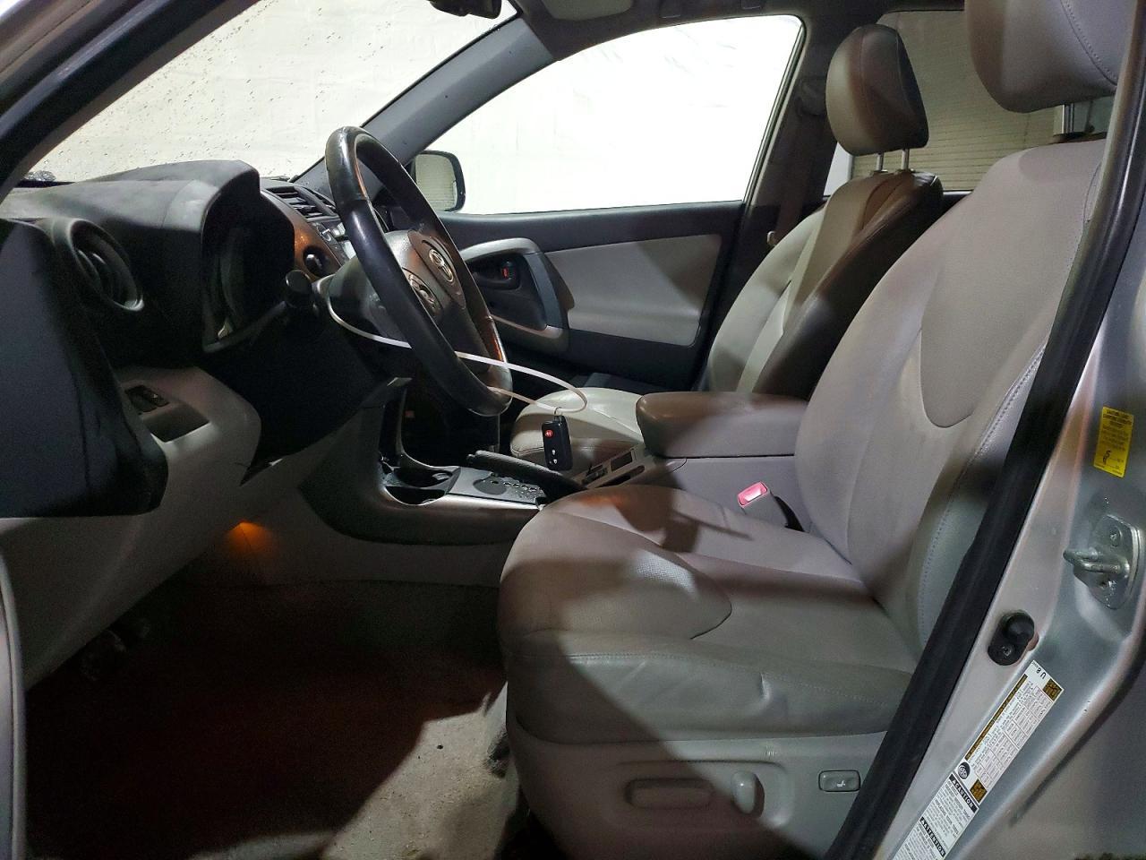 2009 Toyota Rav4 Limited - Image 7