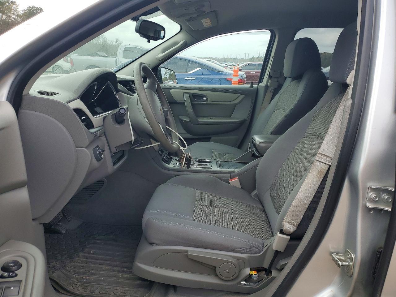 2015 Chevrolet Traverse Ls - Фото 7