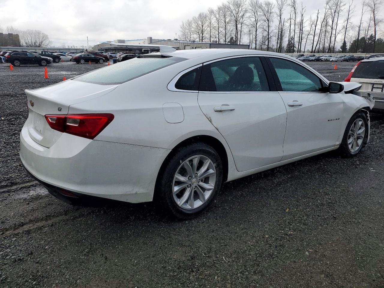 2023 Chevrolet Malibu Lt - Image 3
