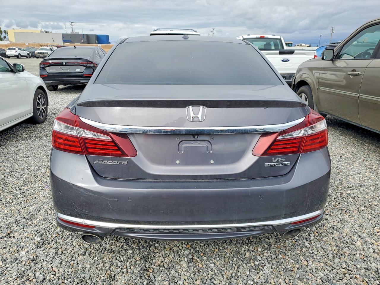 2017 Honda Accord Touring - Фото 6