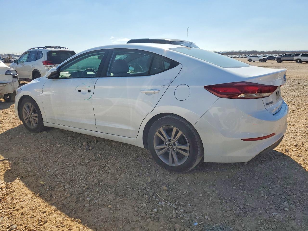 2017 Hyundai Elantra Se - Image 2