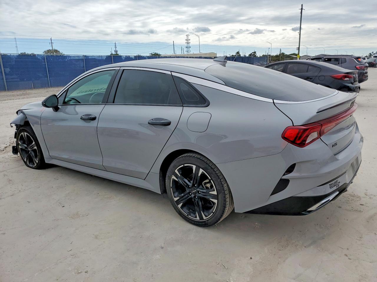 2023 Kia K5 Gt Line - Фото 2